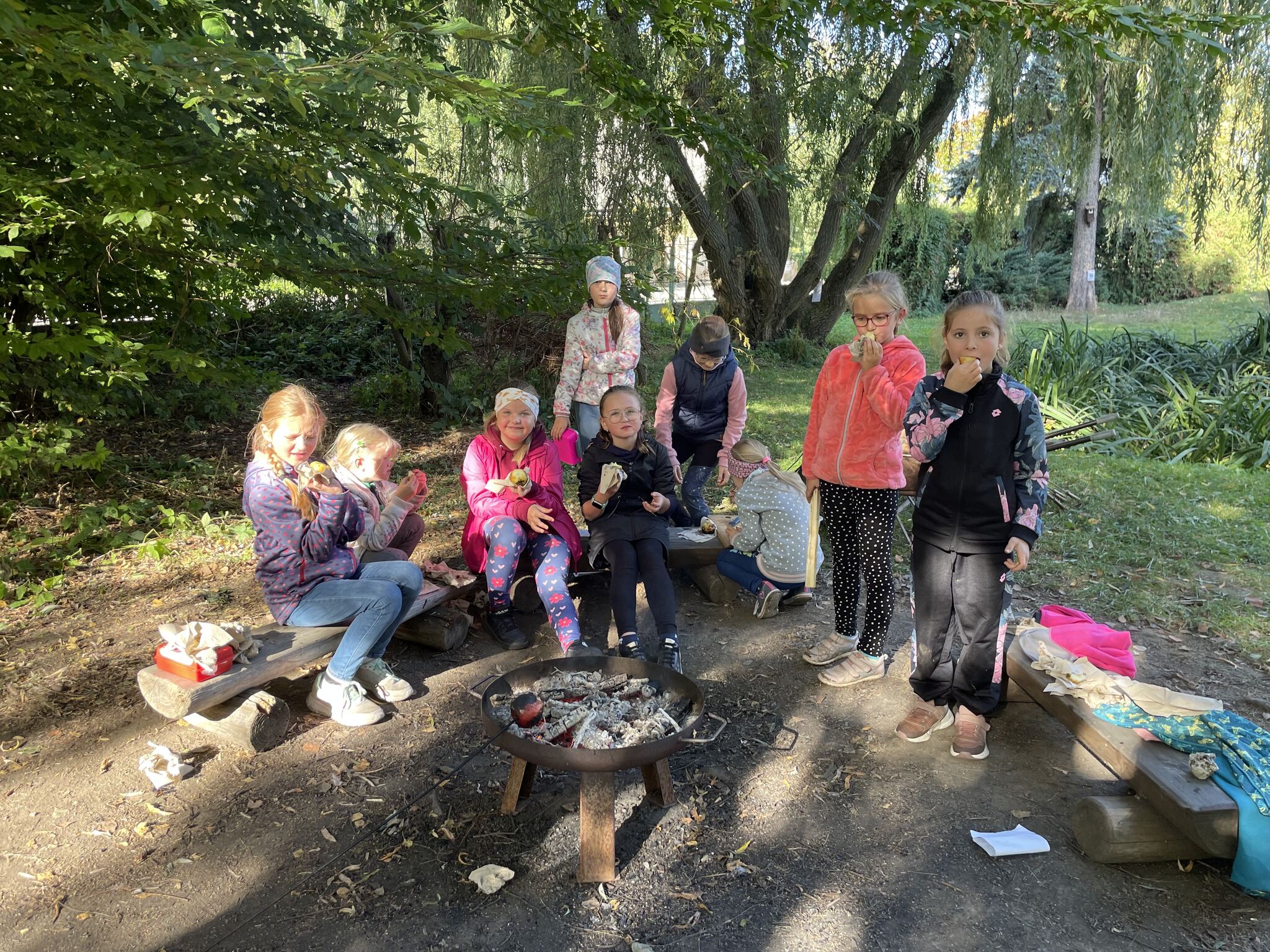 Třeťáci v zahradě